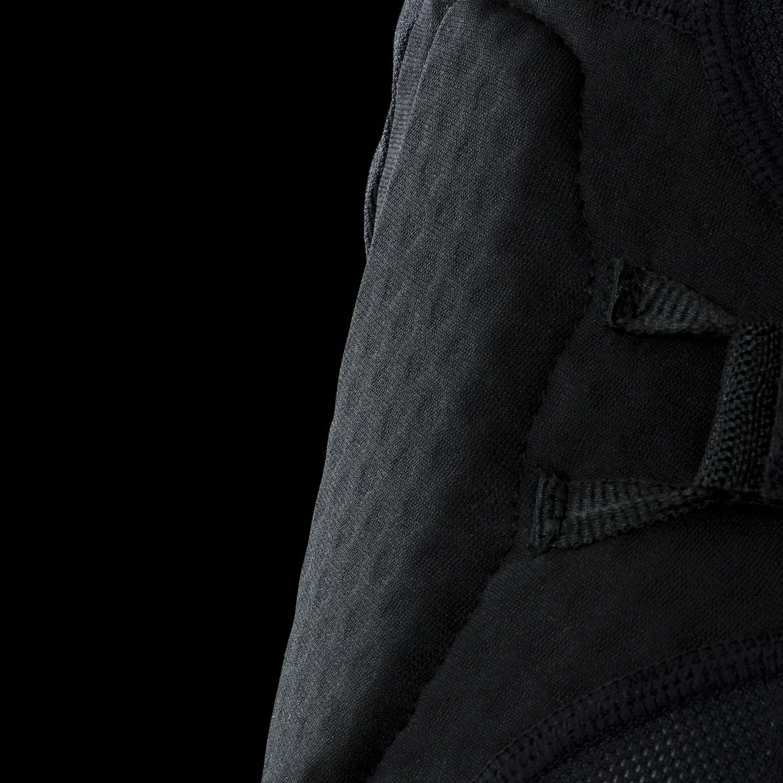 ION K-Pact Protection Rodilleras Negras