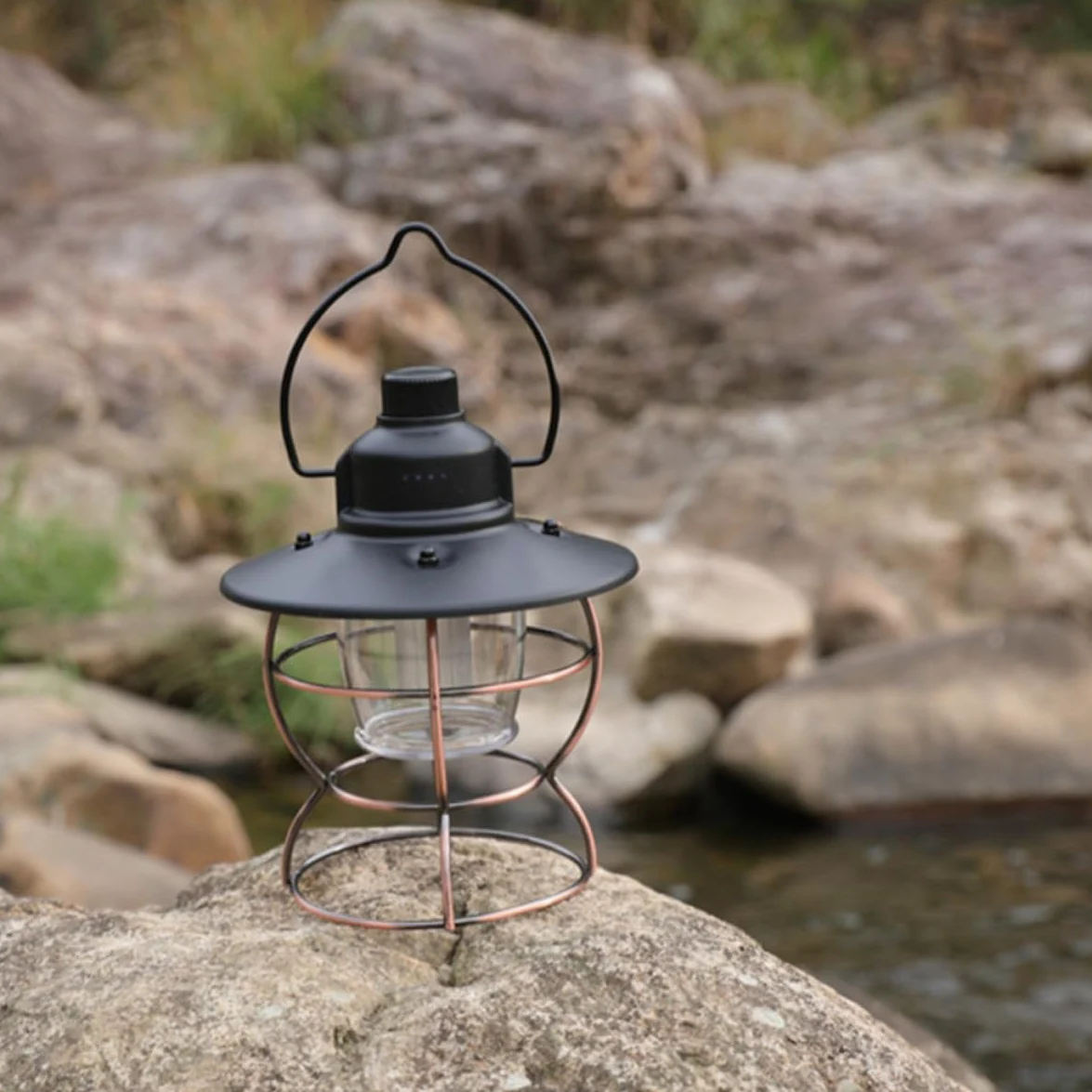 Linterna de Camping Recargable USB Vintage Batería de Litio Integrada, Brillo Ajustable y Cuerpo de Aleación de Aluminio para Uso en Tienda al Aire Libre