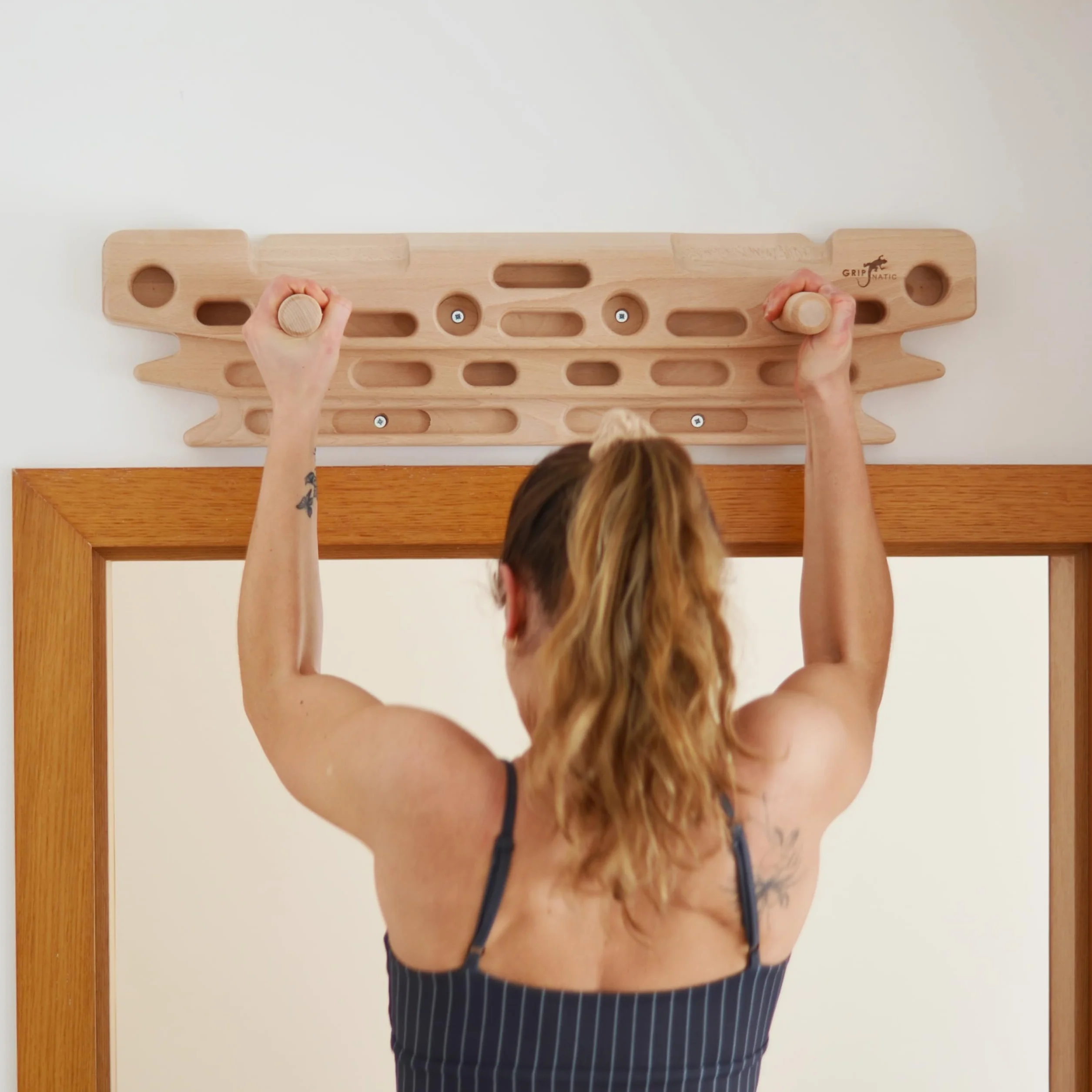 FingerPeg 1.0 Hangboard Tabla Entrenamiento Escalada Multipresa 120 kg