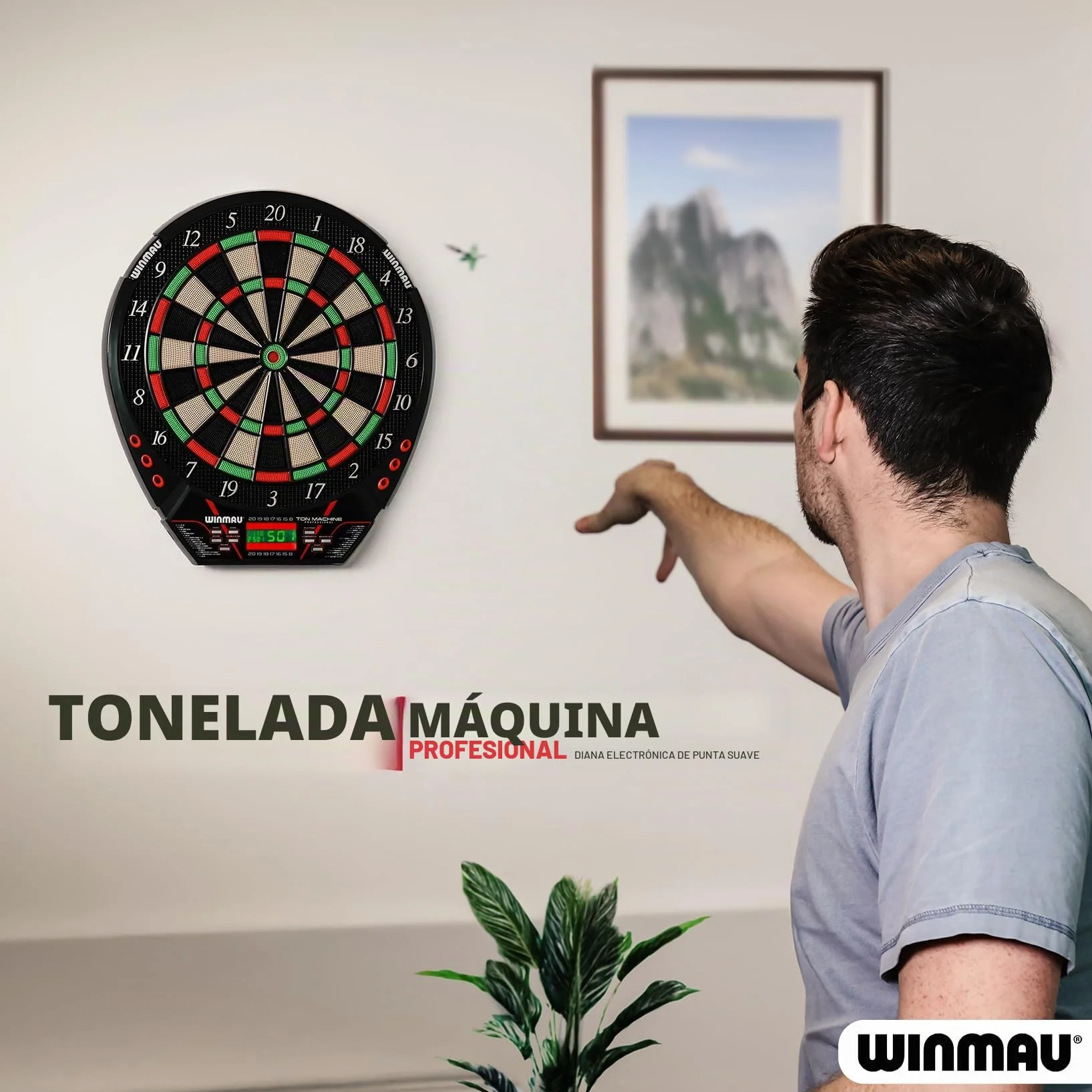 WINMAU Darts - Ton Machine Tablero de Dardos electrónico con más de 90 Juegos y Marcador Digital para 8 Jugadores: 2 Juegos de Dardos de Punta Blanda, línea de Lanzamiento y Puntas de plástico