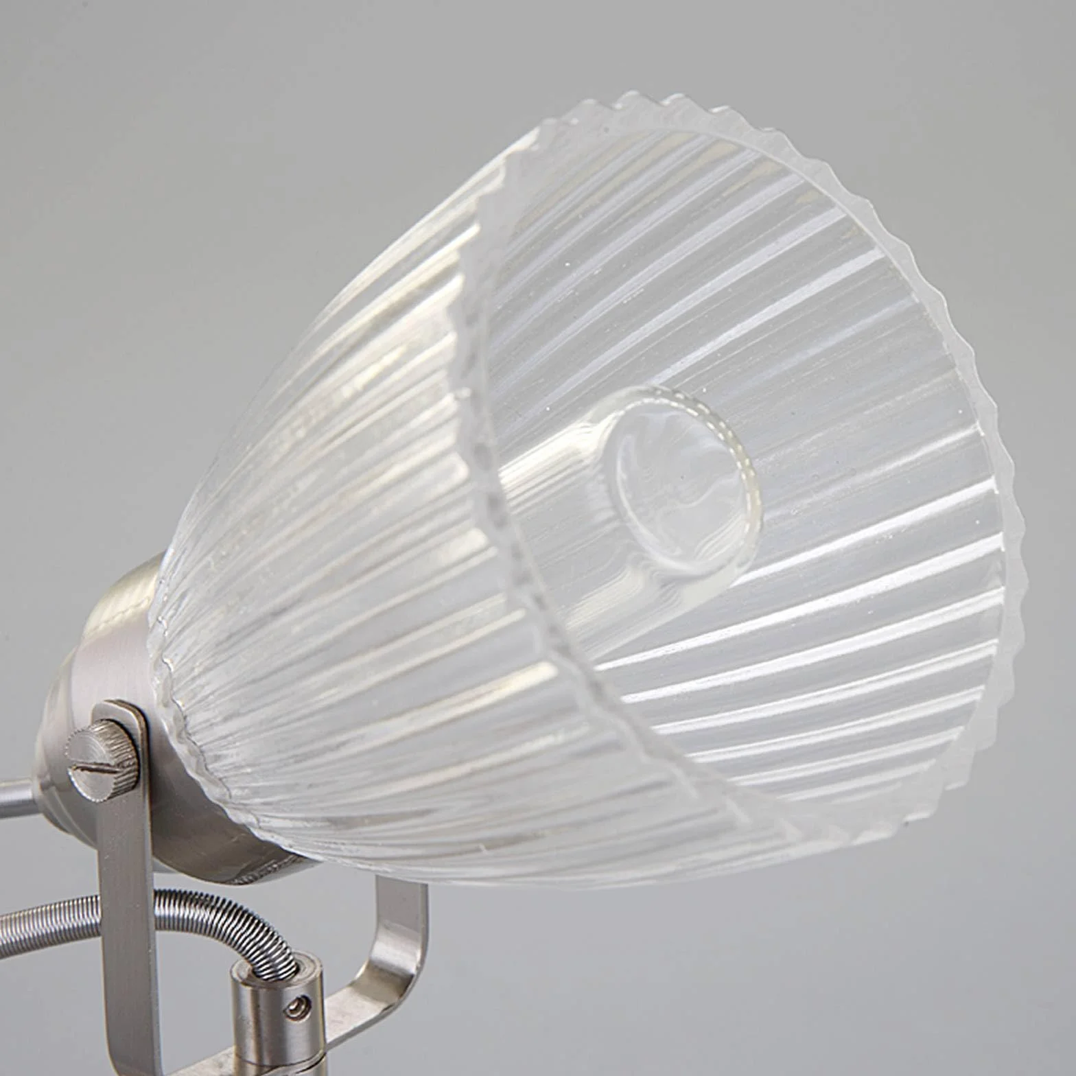 Lindby Lámpara de pared Kara Gris Vidrio 1 llama G9 aplique baño