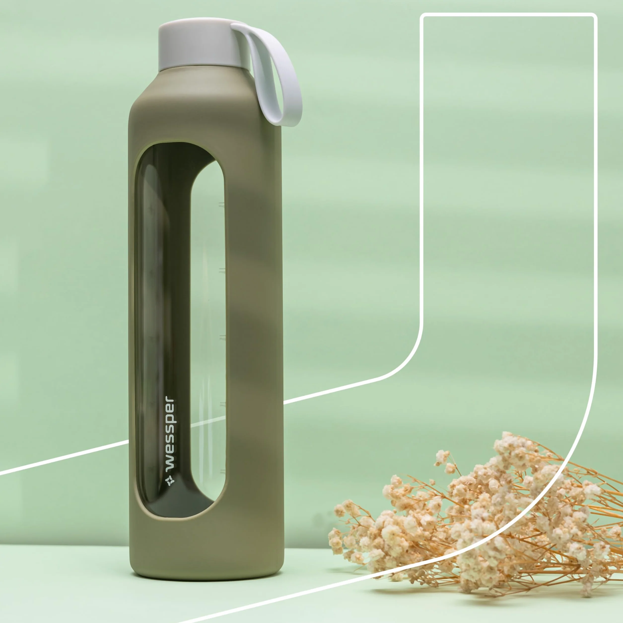 Wessper Botella de Agua Cristal, Botella 1 Litro Motivadora con Escala de Hidratación, Botellas de Vidrio Borosilicato con Funda de Silicona, Material Seguro sin BPA – Oliva