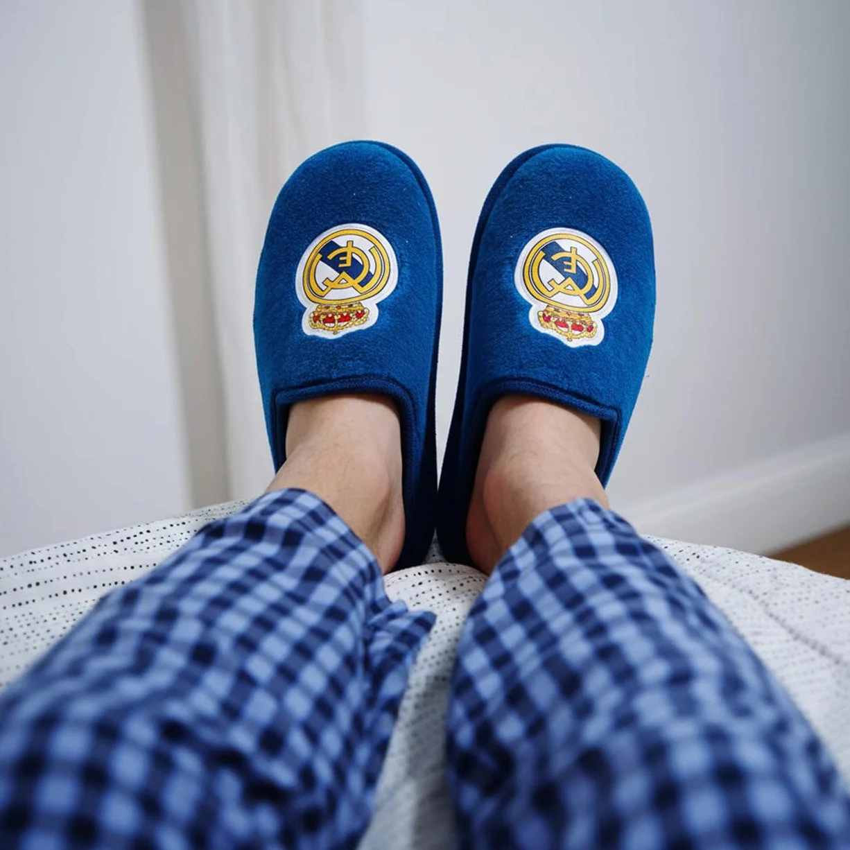MARPEN SLIPPERS Zapatillas de casa Real Madrid CF Oficiales Temporada 25/26 Hombre Mujer Suela Caucho Fútbol