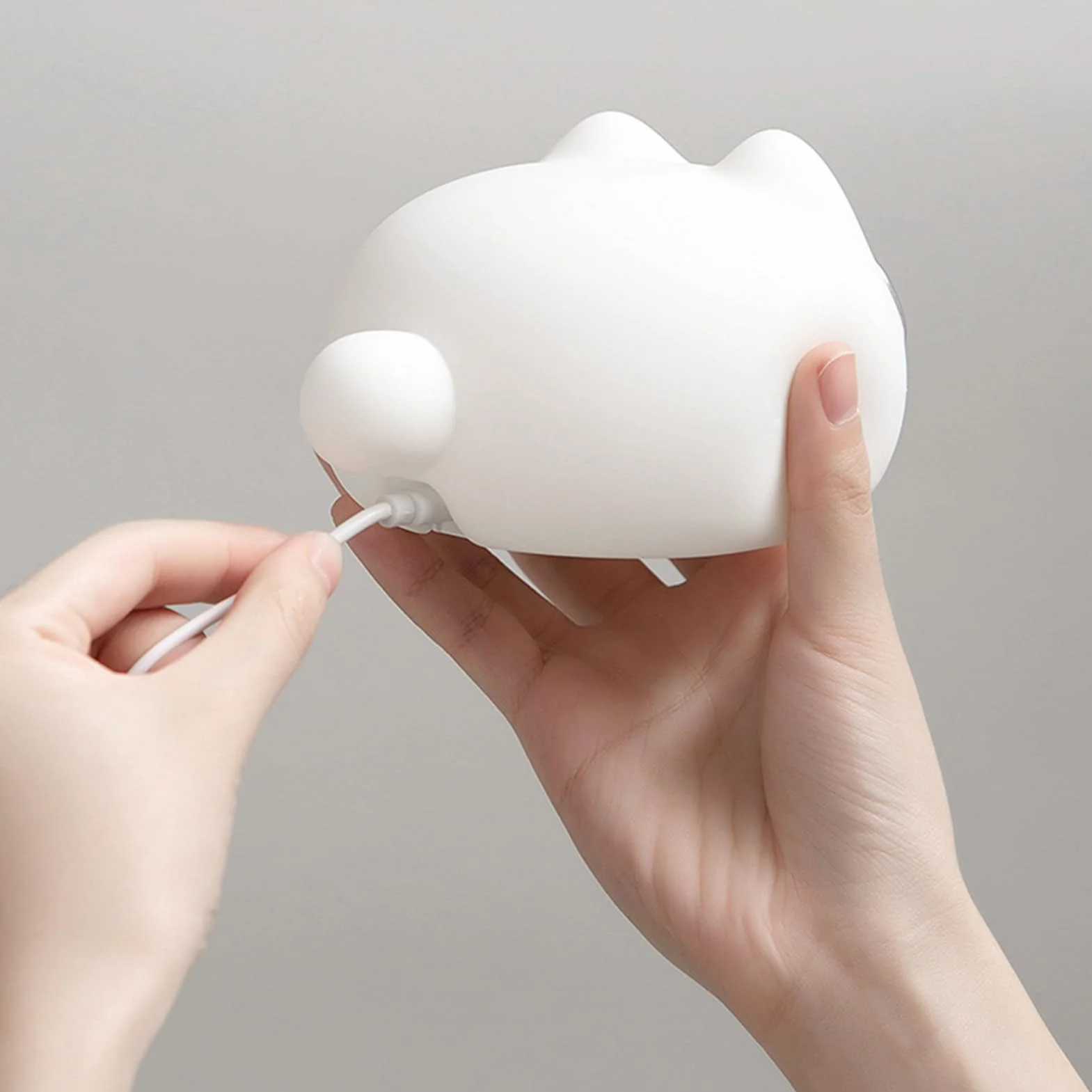 Lámpara nocturna de gato de silicona recargable para niños, decoración de habitación infantil