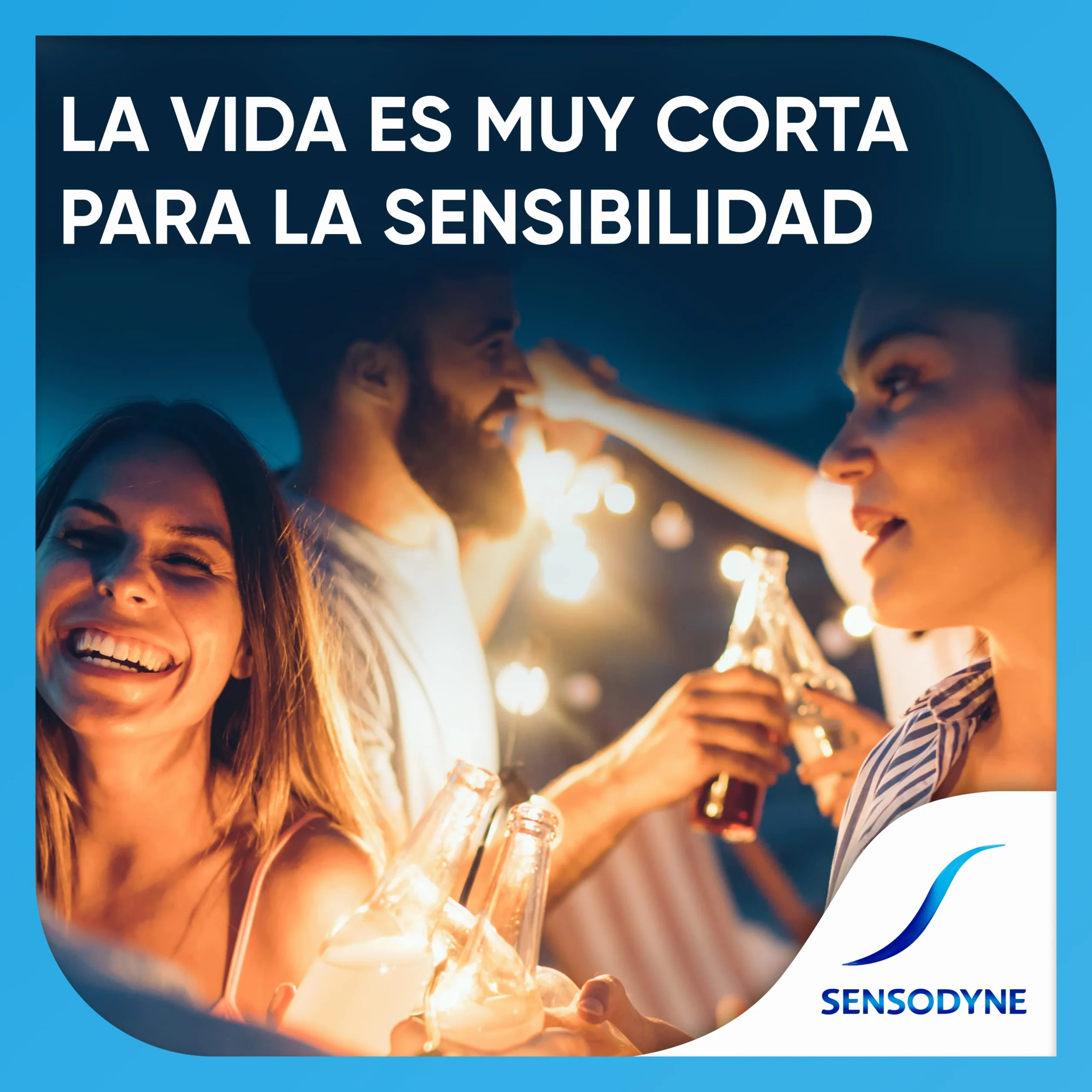 Sensodyne Blanqueante Pasta de Dientes para Dientes Sensibles, Protección Duradera, Pack 4x75 ml