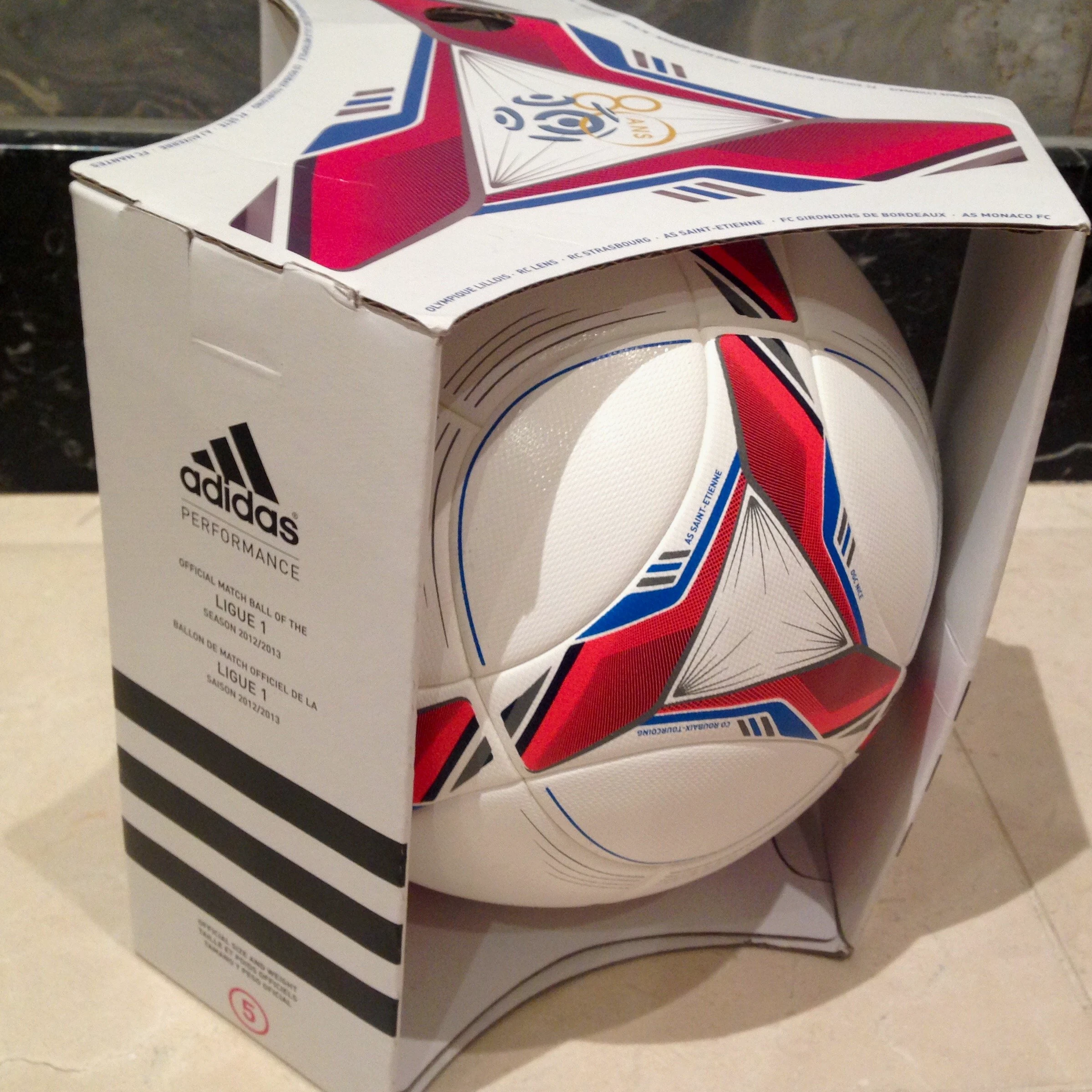 Adidas Balón de fútbol oficial de la Ligue 1 + caja