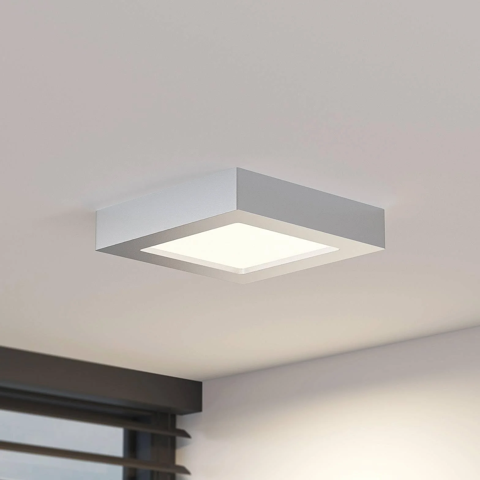 Lámpara de techo LED Alette gris aluminio baño 1 llama plafón