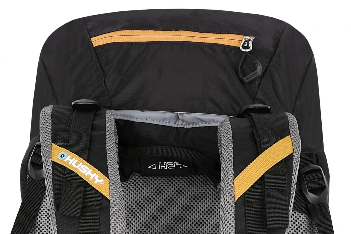 Husky Mochila de 40 l, ligera, resistente e impermeable, con mucho espacio de almacenamiento, sistema de confort y funda para lluvia para senderismo, senderismo y viajes, Negro , 40L, Para exteriores