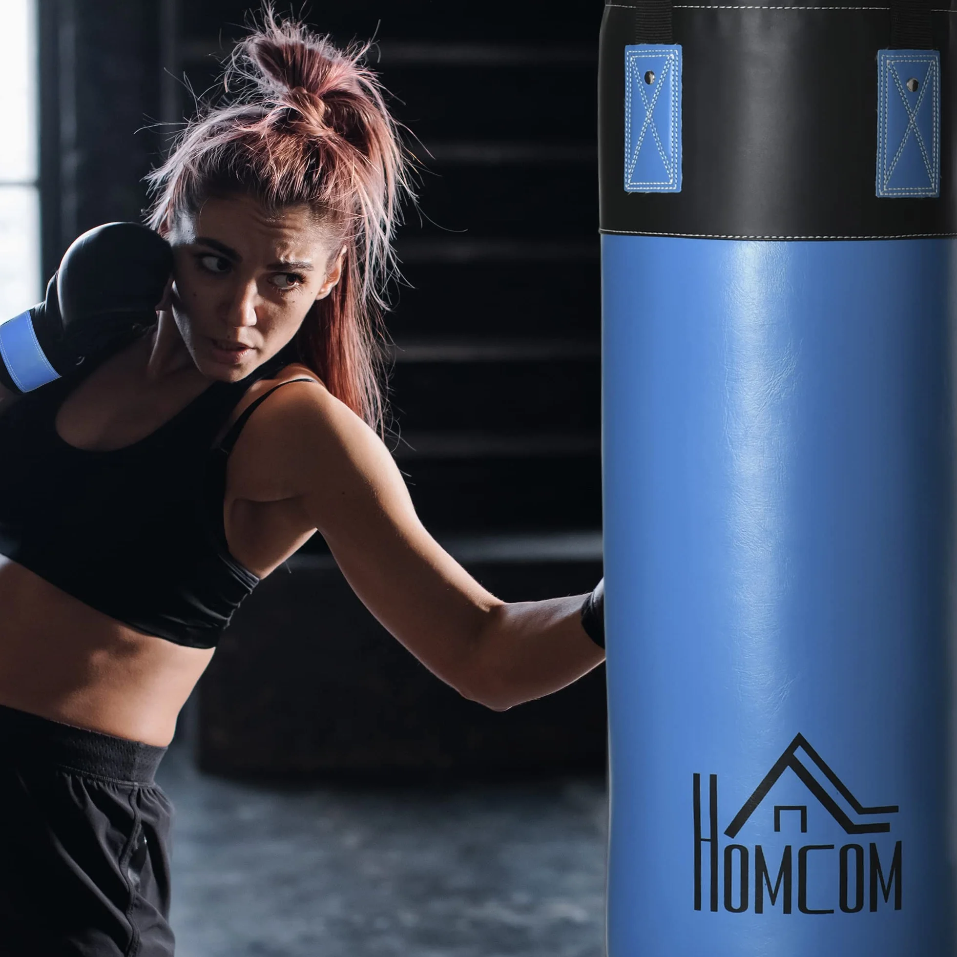 HOMCOM Saco de Boxeo Profesional, Punching Bag 72 cm con Guantes de 8 oz Gancho y Bolsa de Almacenaje, Saco de Arena para MMA, Karate, Taekwondo y Entrenamiento en Gimnasio en Casa