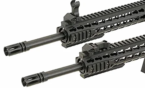 Fusil réplica M4 Airsoft Negra Modelo CM.515 de la Marca Cyma. Potencia 1 Julio. Incluye batería y Cargador de batería