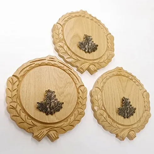 GTK 3 placas de cuña talladas de roble claro AF 14 cm con 3 hojas de roble, cubierta para cuñas, tabla de especias, placa para trofeos