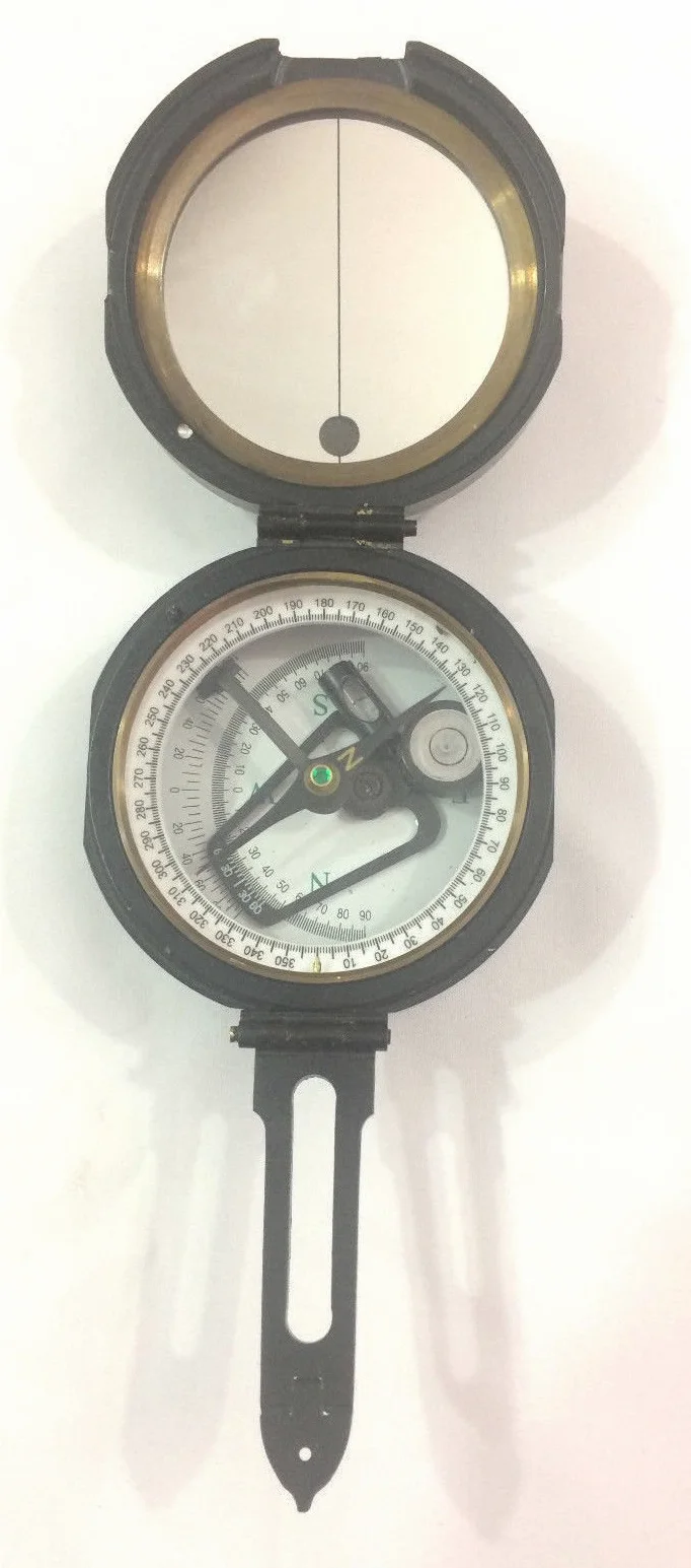 Brunton Brunton - Brújula de navegación con funda de piel