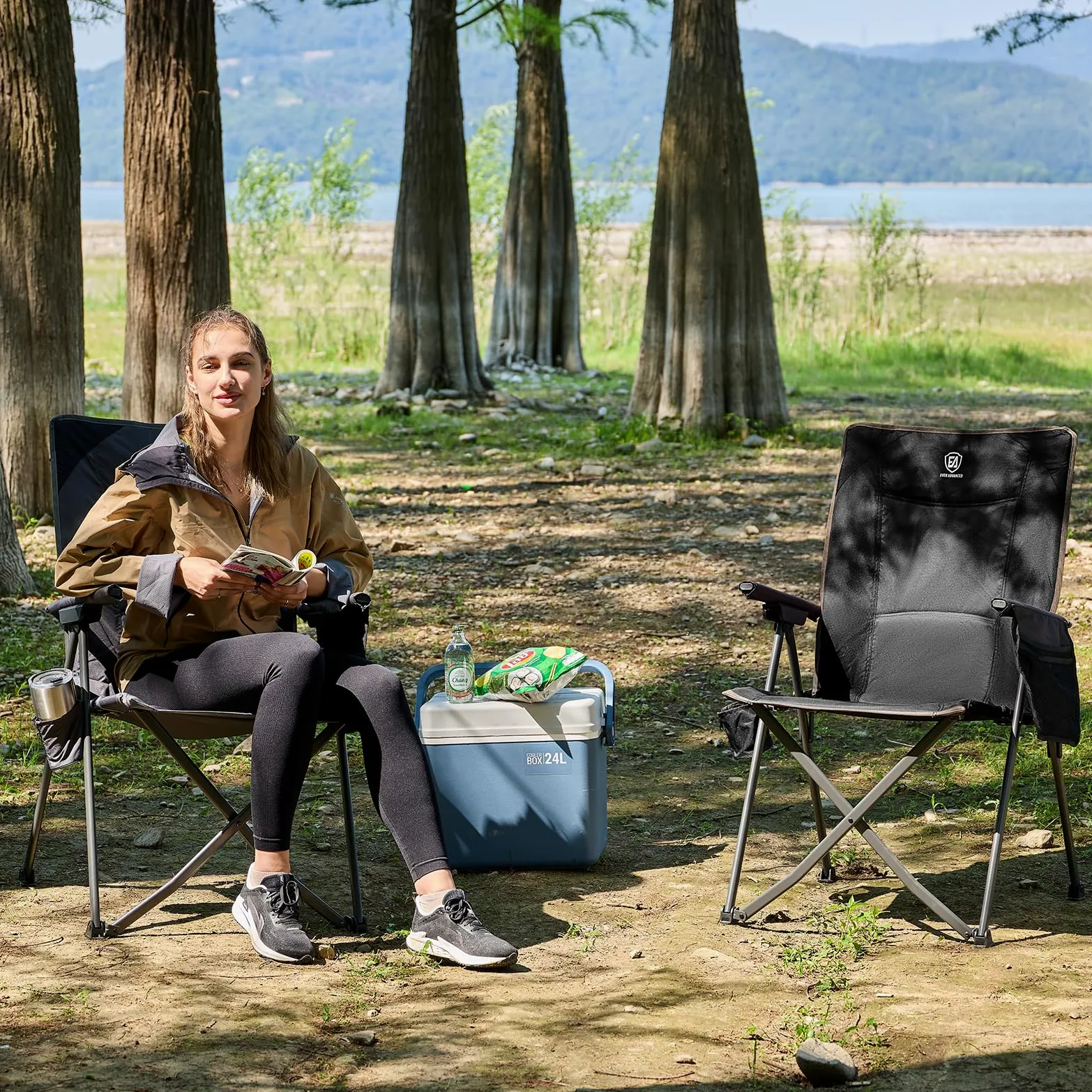 EVER ADVANCED Silla plegable de Campinng con respaldo ajustable, soporta 160 kg, silla plegable reclinable en 4 posiciones, silla plegable con bolsillo lateral y soporte para bebidas para camping
