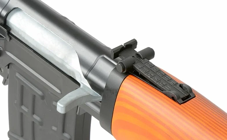 Réplica de Rifle de Francotirador de Airsoft Modelo Dragunov SVD o SWD accionado por Muelle de Madera Real de la Marca AGM - Potencia 1,2 Julios