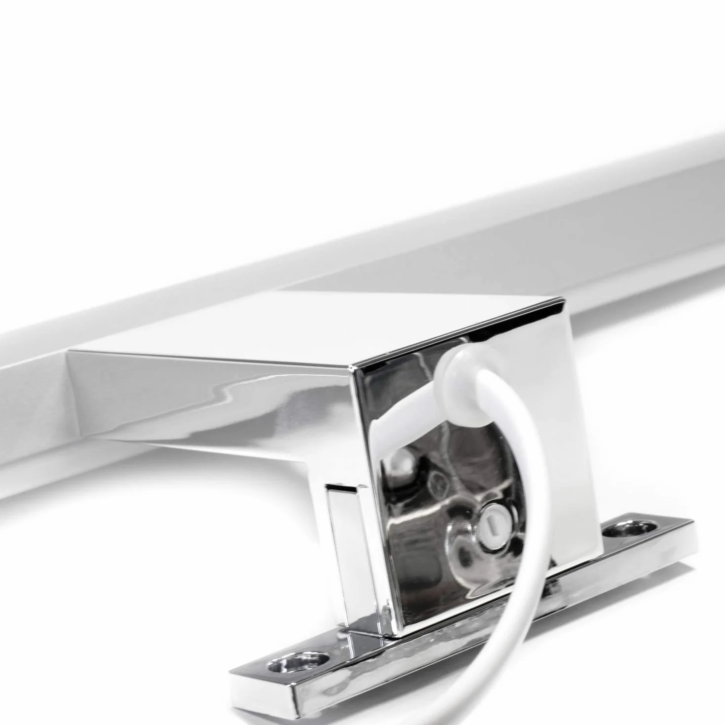 LIGHTWORLD24 Lámpara de baño LED 30 cm 5W 230V 550lm 4000K IP44