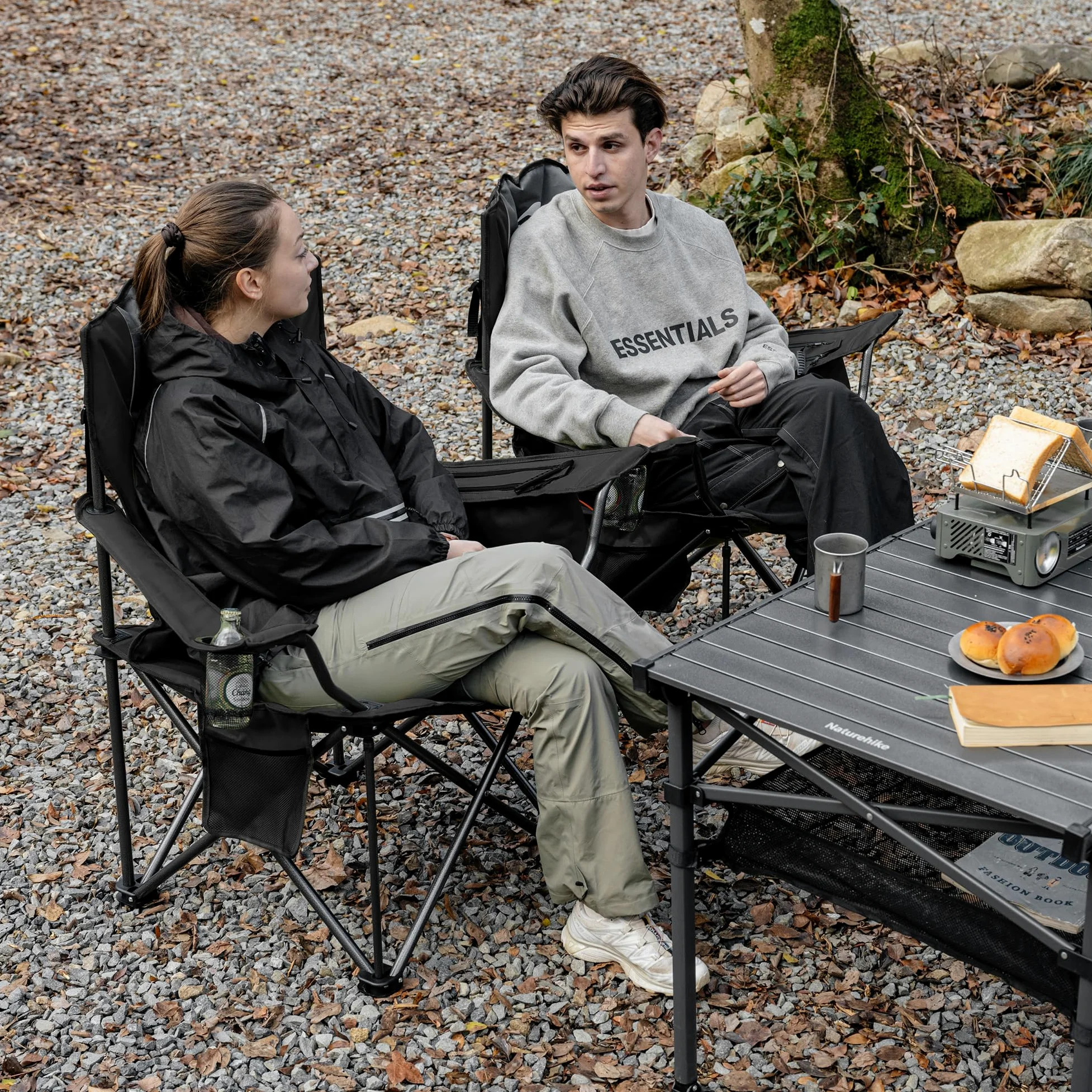 Naturehike 2 sillas de camping portátiles plegables de 200 kg, acolchadas, con soporte para bebidas, silla de pesca, pícnic, jardín, exterior, playa (negro)