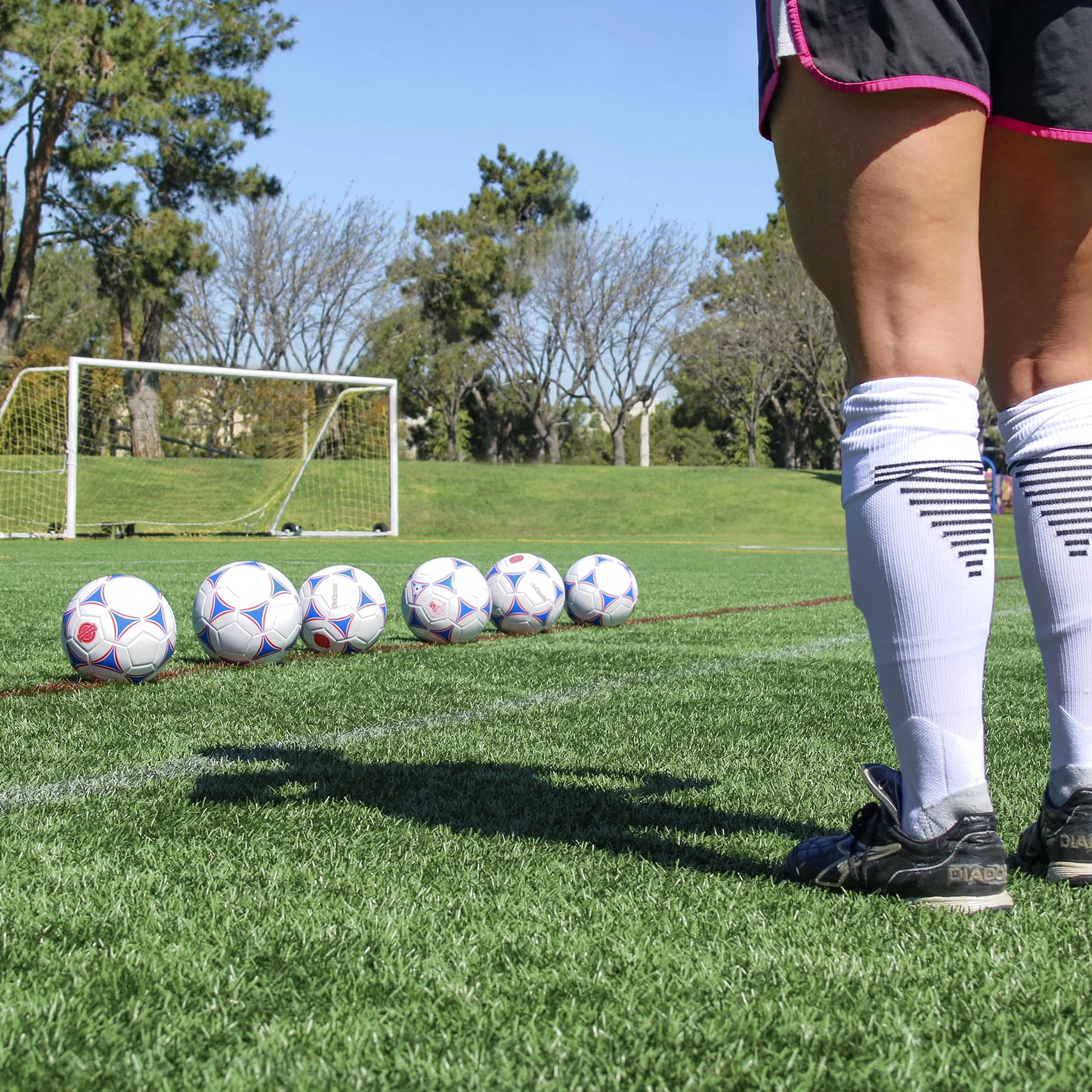 GoSports Premier Balón de fútbol con Bomba Premium, Disponible como Pelotas Individuales o 6 Paquetes, Elige tu tamaño