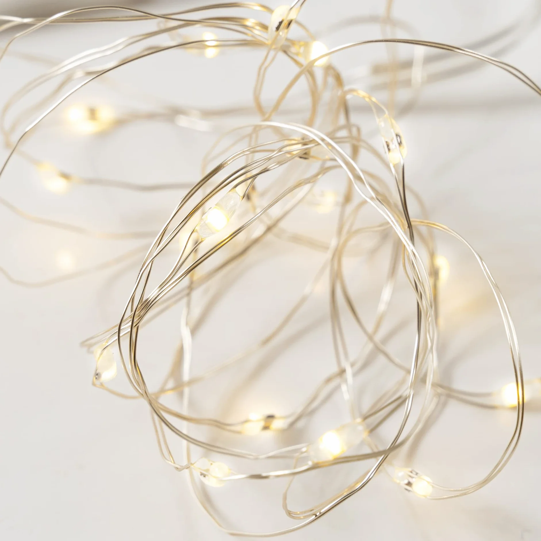 Guirnalda Luces Interior 2M 20 Pequeñas Luz Led Pilas Incluidas Blanco Cálido