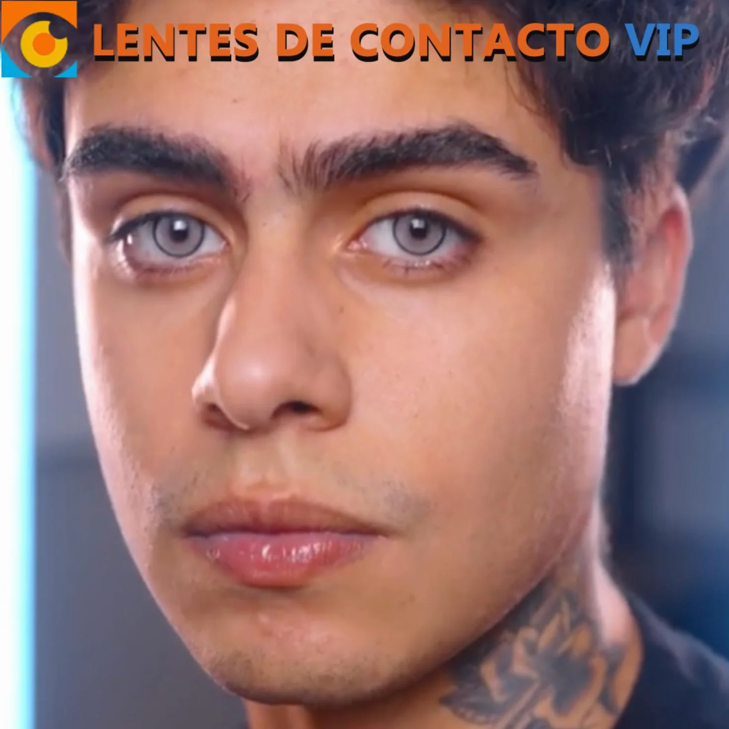 Alicante VIP Lentillas de Color Azul Verde Diseño Natural con Aro Definición 2 Lentes Anuales + Portalentes + Pinza + Aplicador