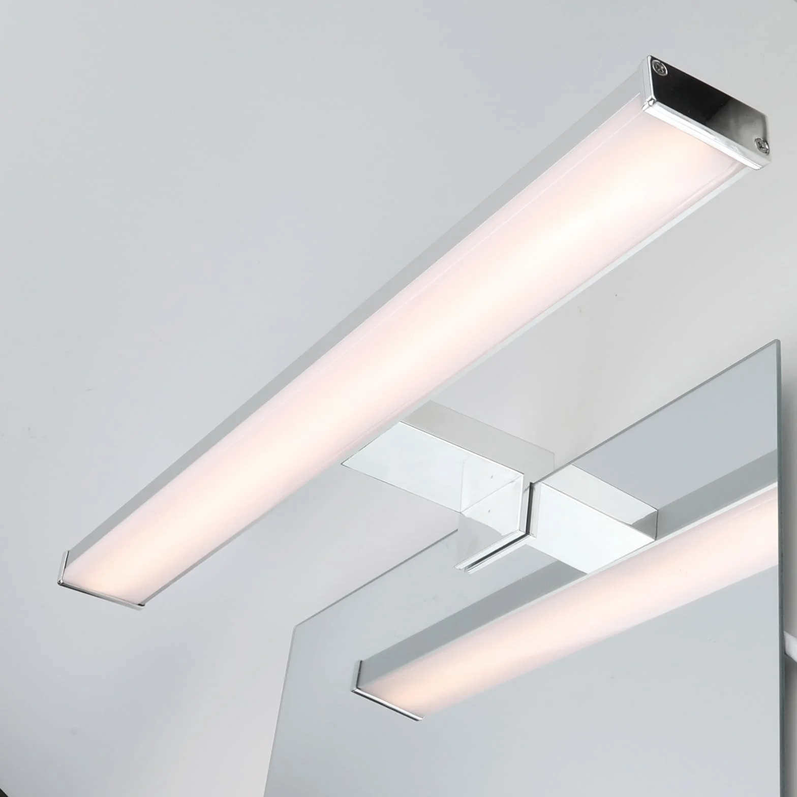 Alpinaluz Aplique LED para Espejo de Baño 40cm 4000K IP44 Aluminio Cromado 10W