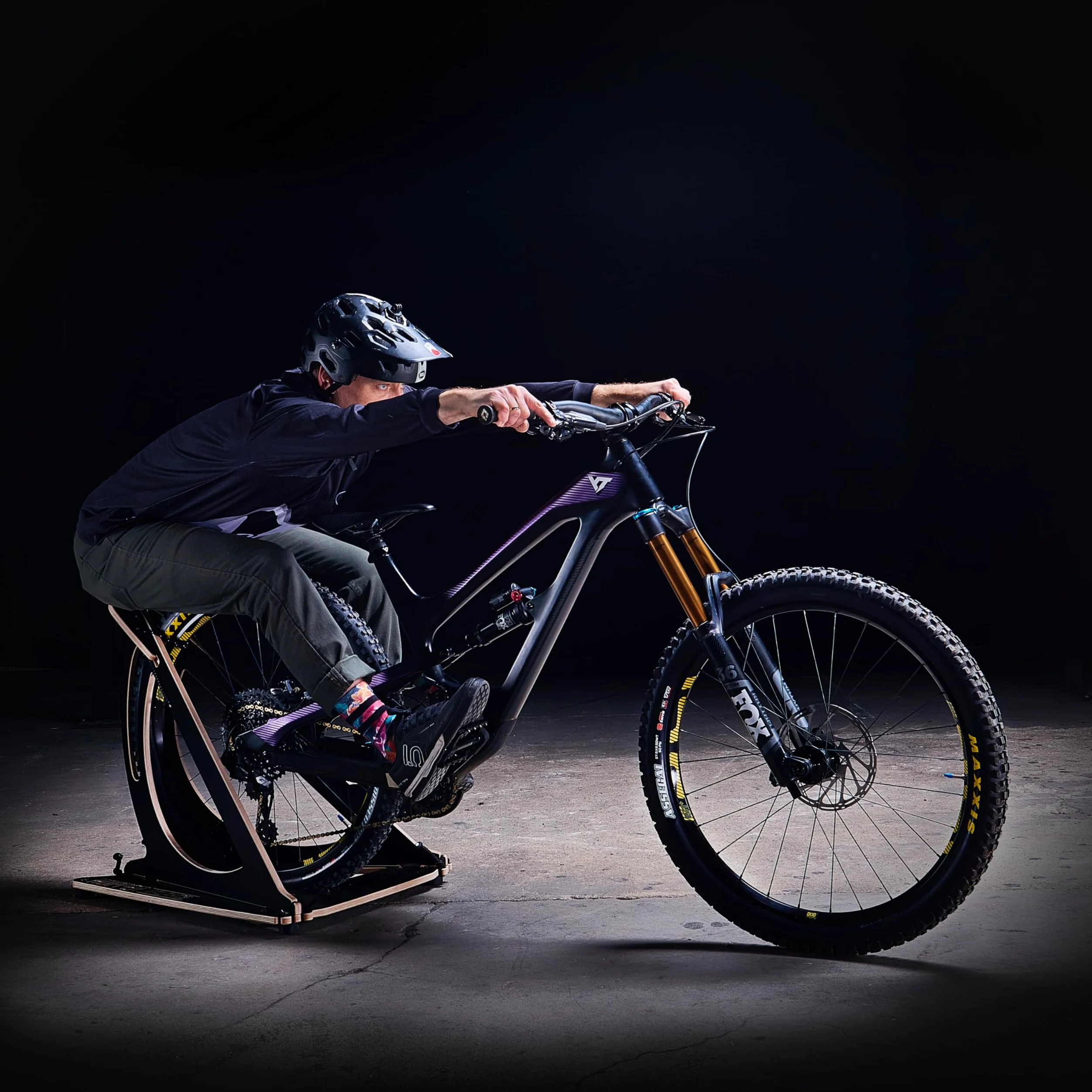 MTB Hopper Equilibrio Manual para Bicicleta de montaña – Entrenador de Equilibrio Manual con Nariz Trasera – Soporte para Bicicletas de Interior