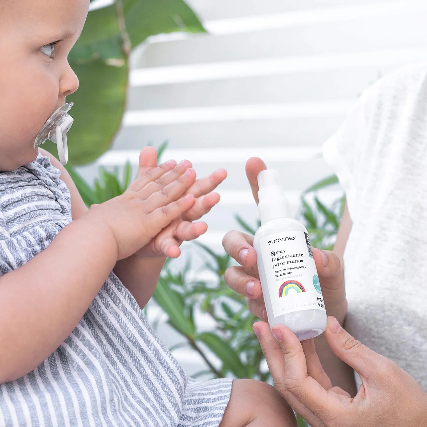 Suavinex Spray Para Manos Niños y Familia Solución Hidroalcohólica Sin Aclarado 100 ml