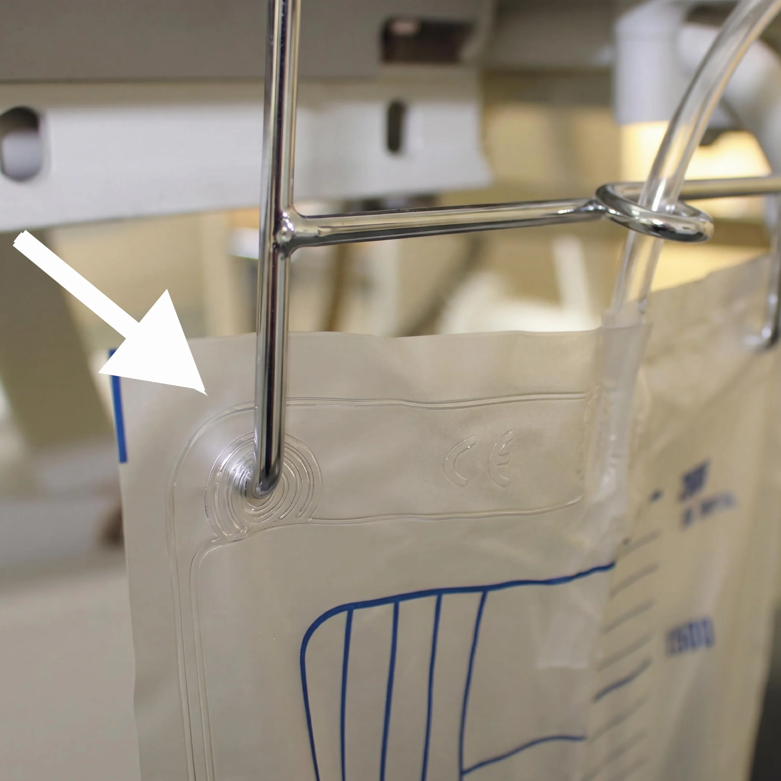 KMINA Colgador Bolsa de Orina 1 Unidad Soporte Metálico Cama Gancho Zincado 2 L