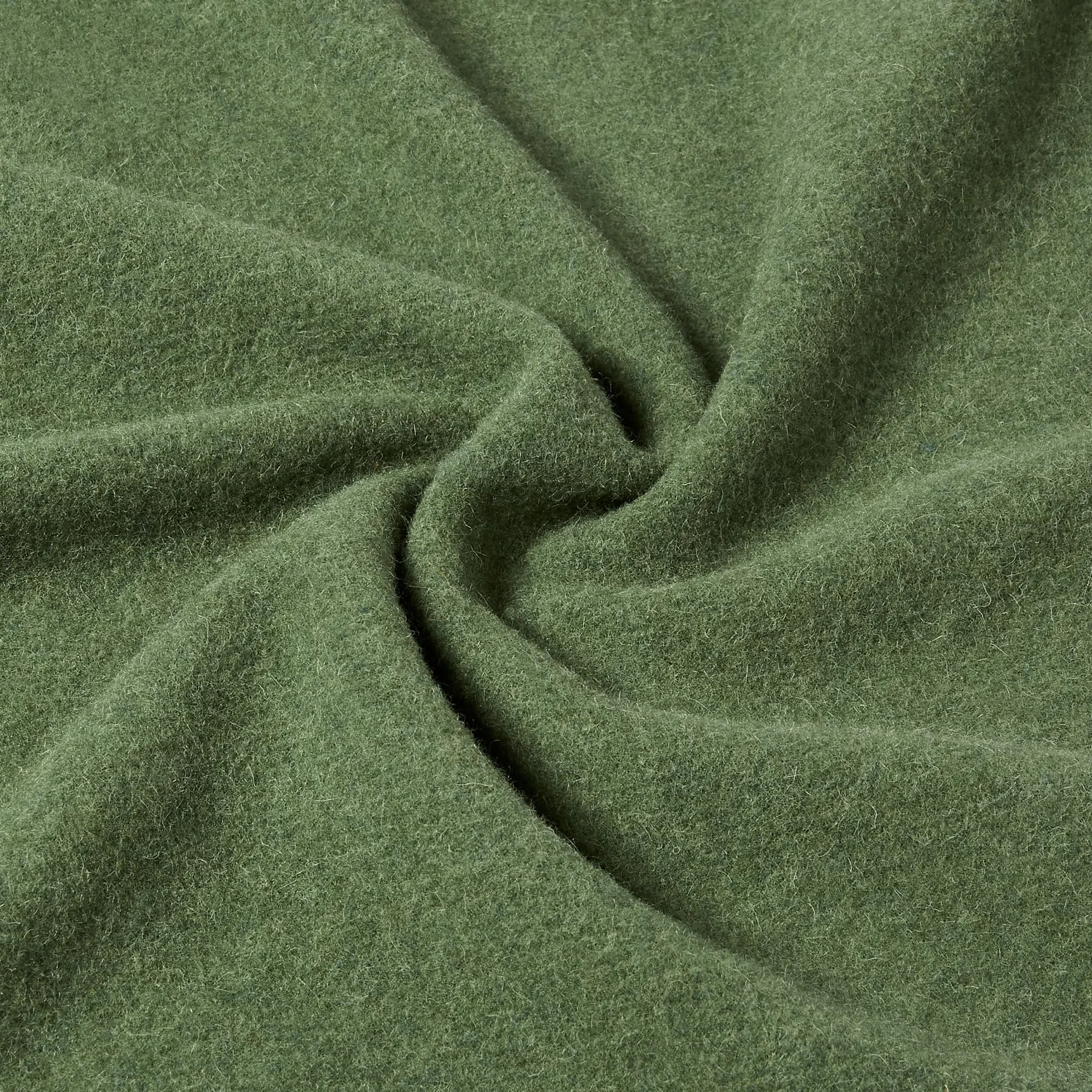 Amazon Basics - Manta para Accesorio de viaje - Manta de viaje, Camping Essentials, Verde oliva