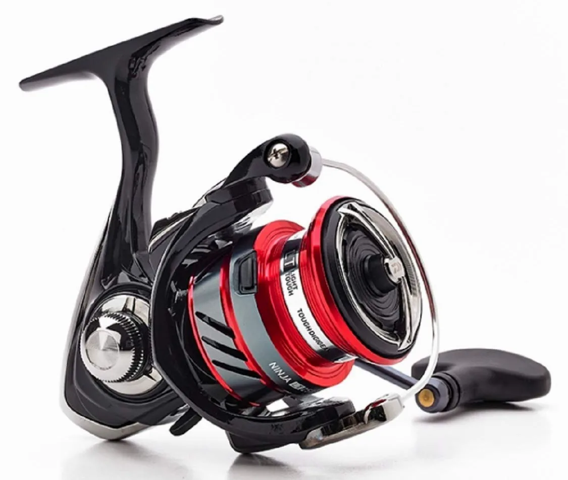 Daiwa Ninja LT 3000C XH, Carrete Giratorio con Freno Delantero, Compacto Body, NJ18LT3000CXH