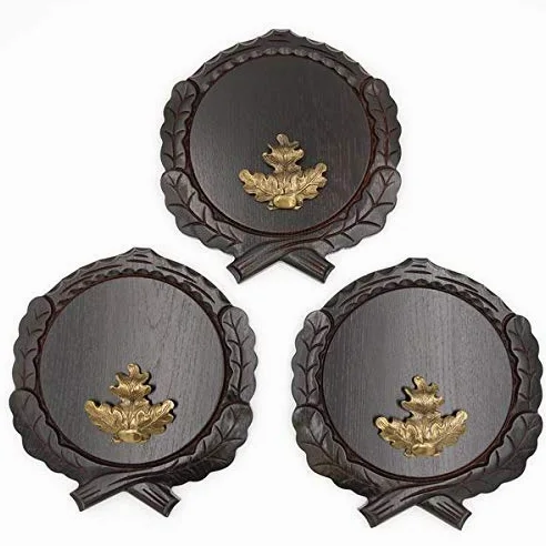 GTK - Juego de 3 placas de cuña talladas oscuras AF 19 cm con 3 hojas de roble, portada grande, tabla cuña, tabla de especias, placa de trofeos