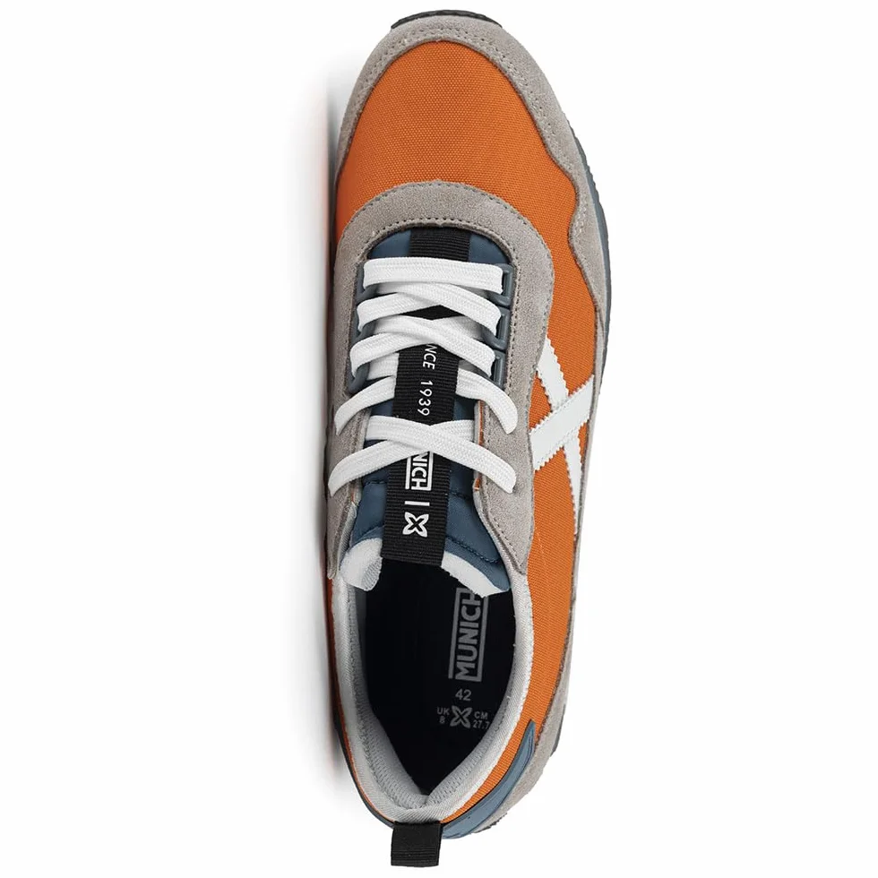 Munich Um 81 Trainers EU 42